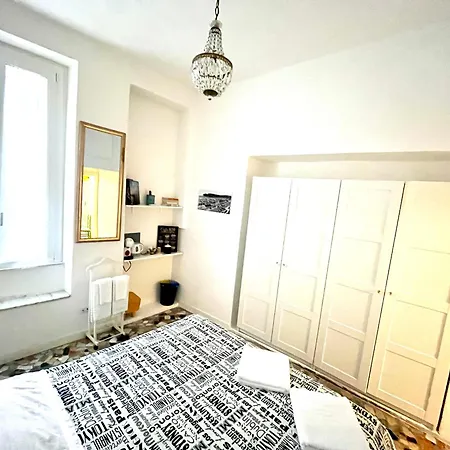 Casa Nel Vicolo Penzion *